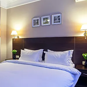 Hotel Red Village