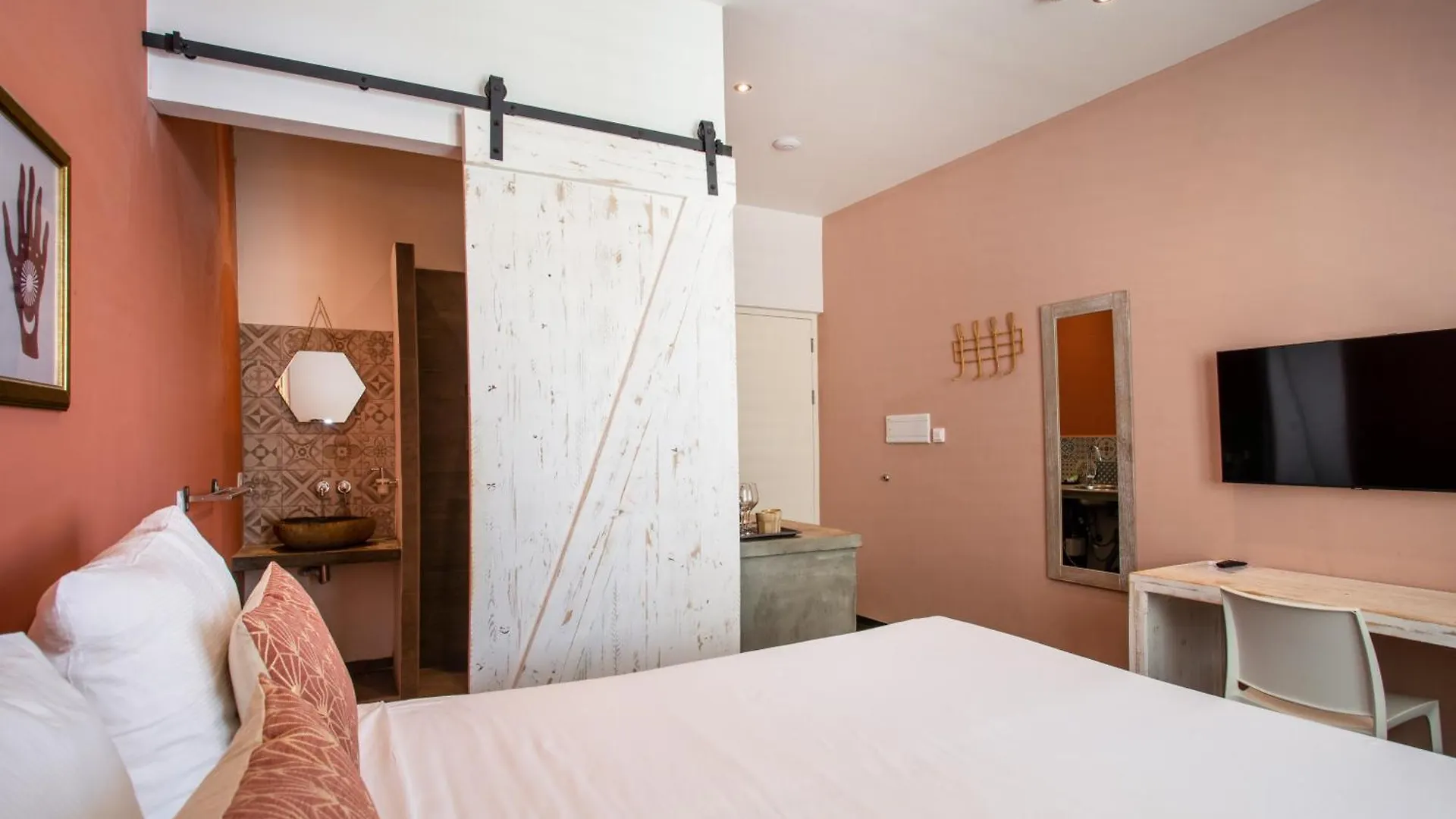 וילמסטאד Boho Bohemian Boutique Hotel
